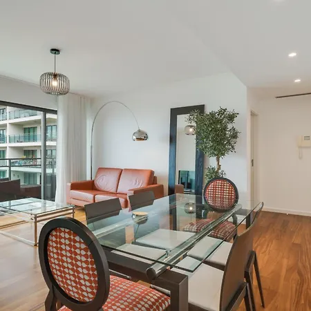 Apartment Anjo Location *